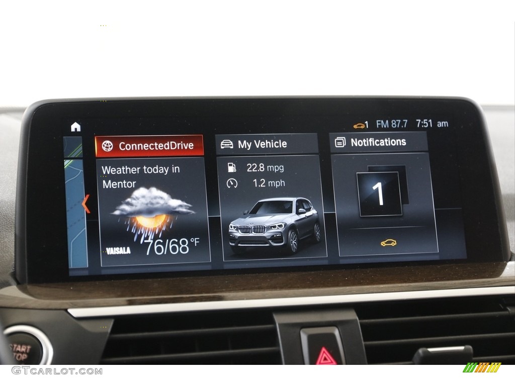2018 BMW X3 xDrive30i Controls Photo #142353096