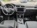 Deep Black Pearl - Tiguan SE 4Motion Photo No. 3