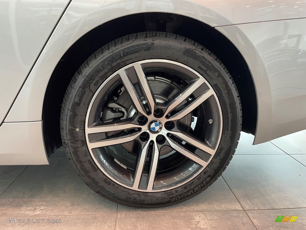 2021 5 Series 530i xDrive Sedan - Glacier Silver Metallic / Black photo #5