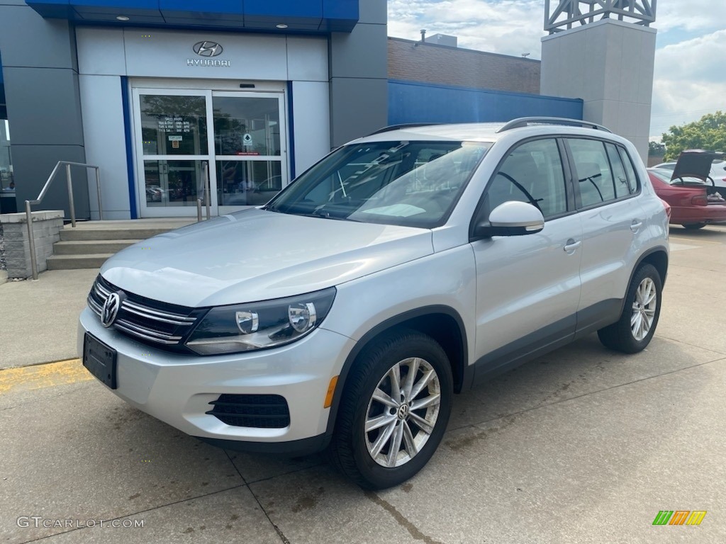 2018 Volkswagen Tiguan Limited 2.0T 4Motion Exterior Photos