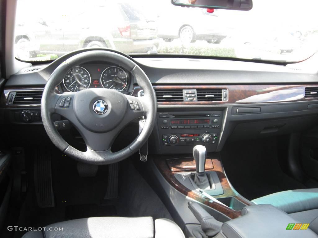 2006 3 Series 330i Sedan - Imola Red / Black photo #28