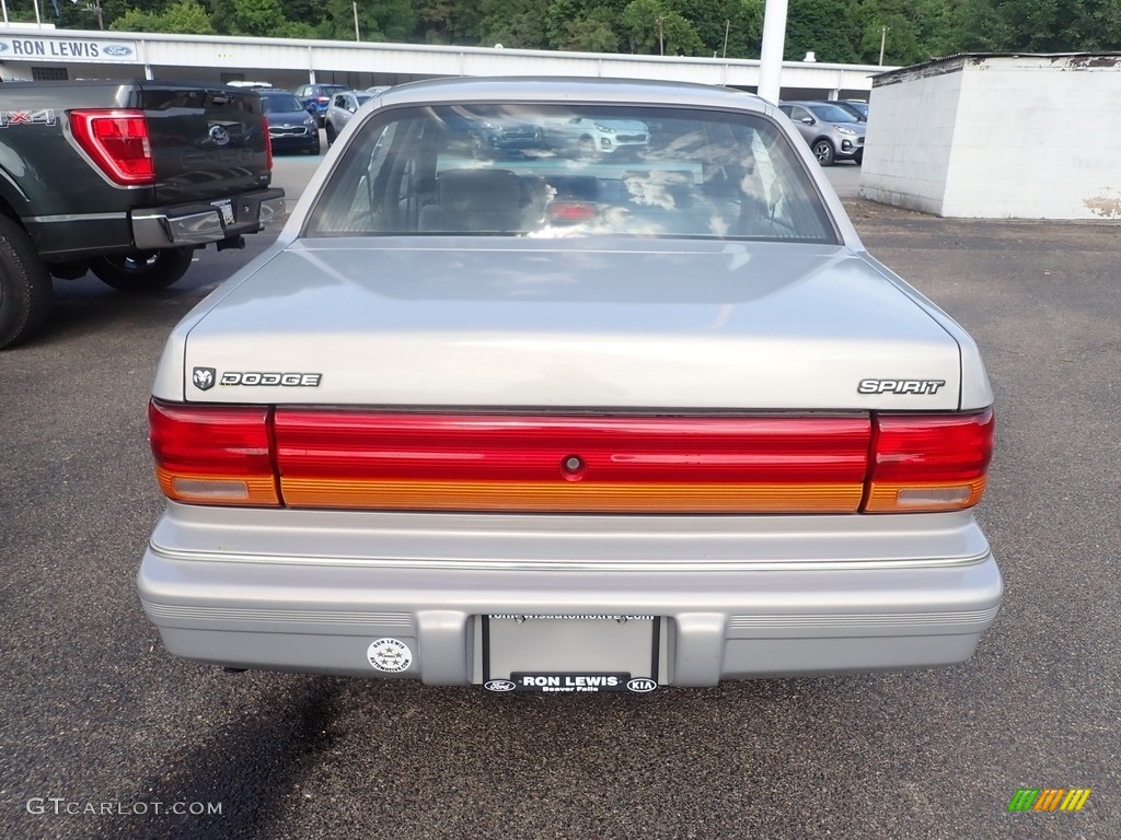 Driftwood Satin Metallic 1995 Dodge Spirit Standard Spirit Model Exterior Photo #142355319