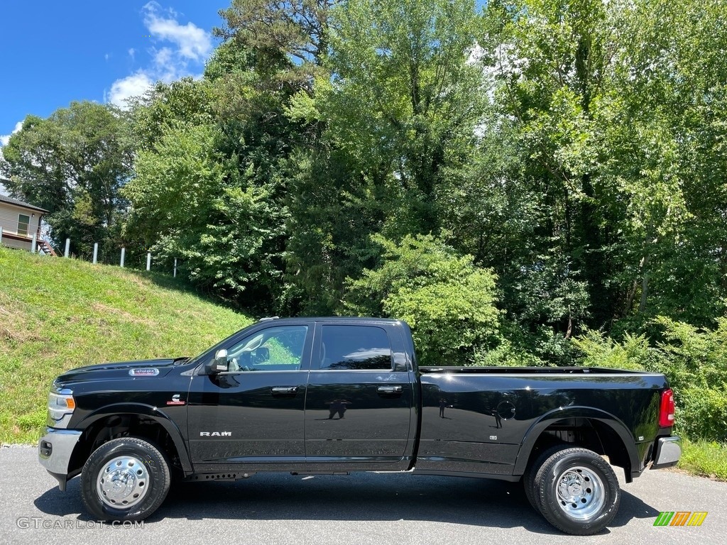 2021 3500 Laramie Crew Cab 4x4 - Diamond Black Crystal Pearl / Black photo #1