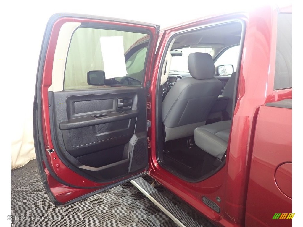 2015 1500 Express Crew Cab 4x4 - Deep Cherry Red Crystal Pearl / Black/Diesel Gray photo #30