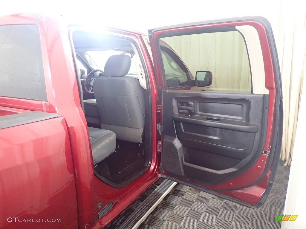 2015 1500 Express Crew Cab 4x4 - Deep Cherry Red Crystal Pearl / Black/Diesel Gray photo #32
