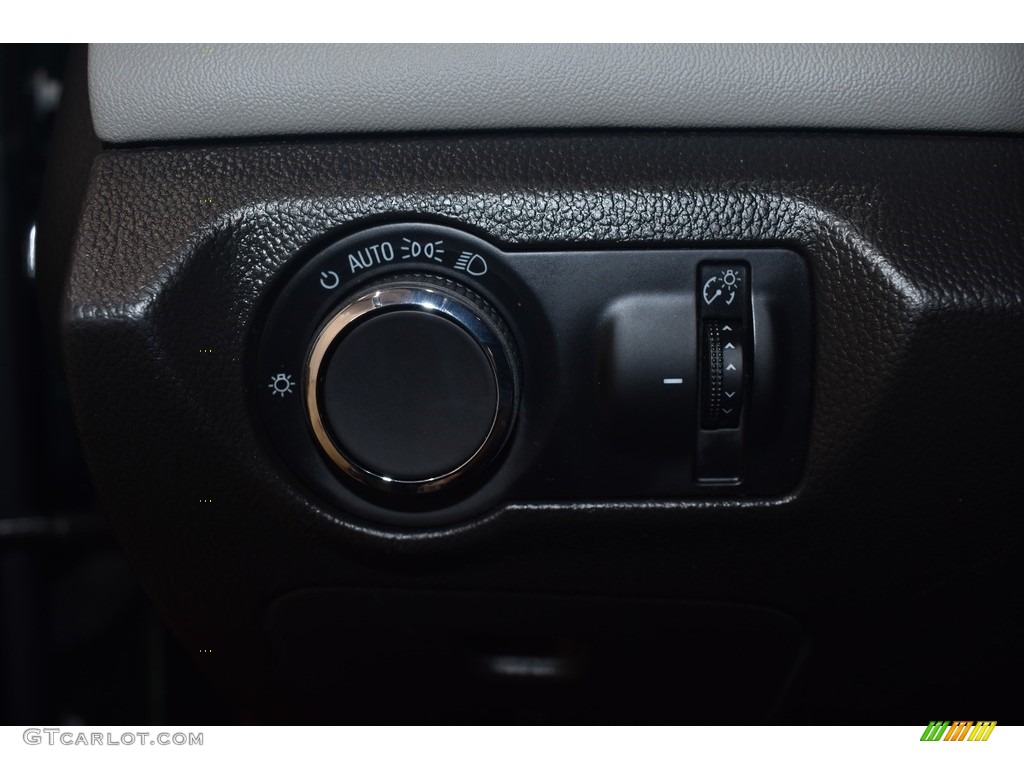 2014 Cruze LS - Rainforest Green Metallic / Jet Black/Medium Titanium photo #10