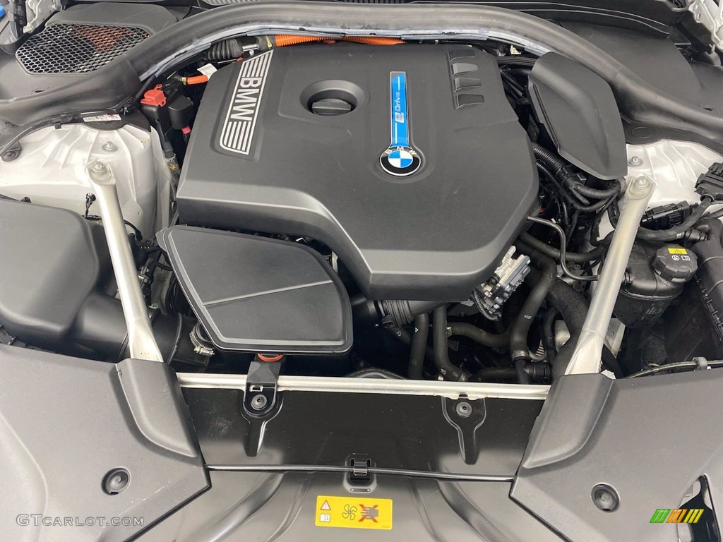 2018 5 Series 530e iPerfomance Sedan - Mineral White Metallic / Black photo #12
