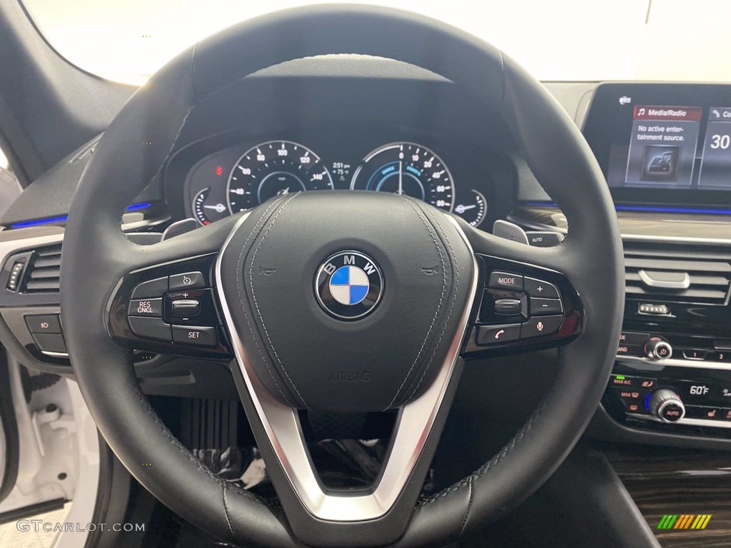 2018 5 Series 530e iPerfomance Sedan - Mineral White Metallic / Black photo #18
