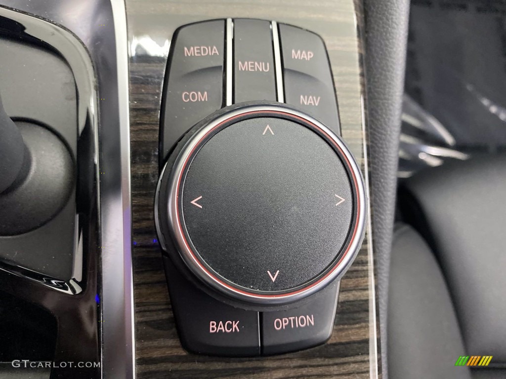 2018 5 Series 530e iPerfomance Sedan - Mineral White Metallic / Black photo #29