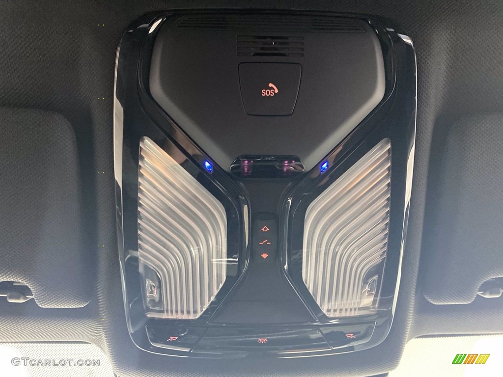 2018 5 Series 530e iPerfomance Sedan - Mineral White Metallic / Black photo #30