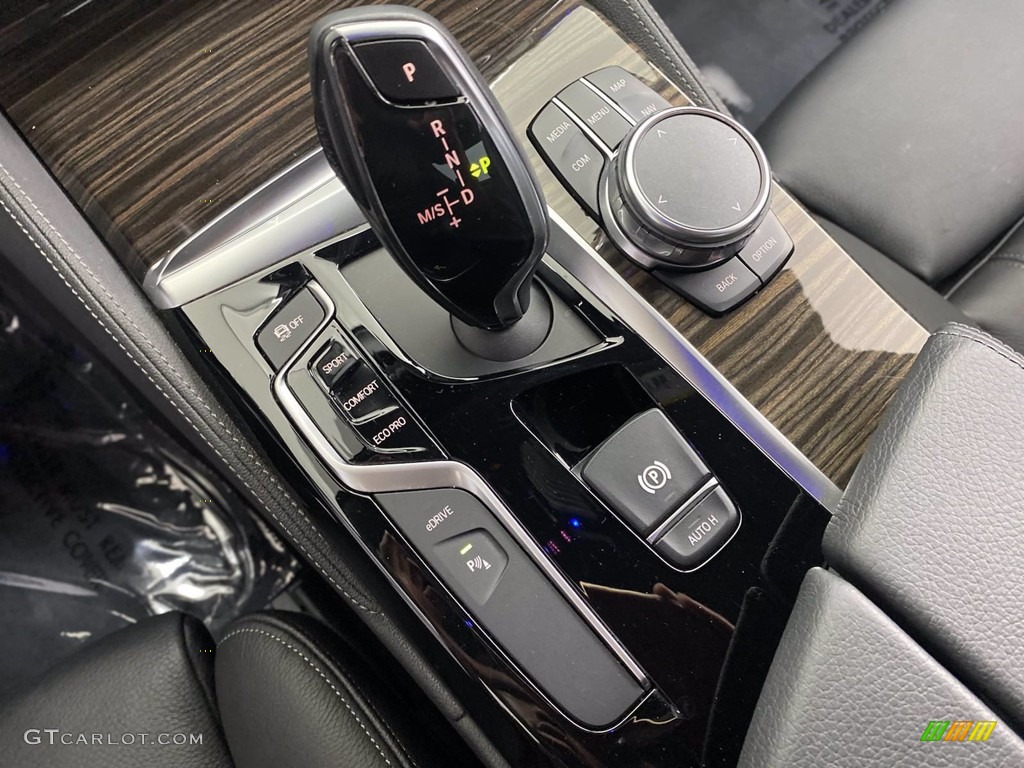 2018 5 Series 530e iPerfomance Sedan - Carbon Black Metallic / Black photo #27