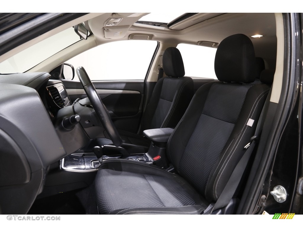 2017 Mitsubishi Outlander SE Front Seat Photo #142365899
