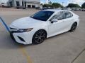 Super White - Camry SE Photo No. 3