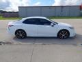 Super White - Camry SE Photo No. 8