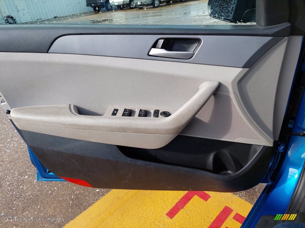 2018 Sonata SE - Electric Blue / Gray photo #11