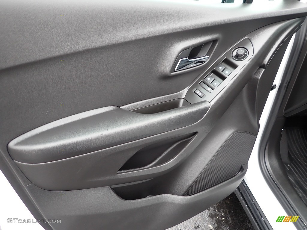 2021 Chevrolet Trax LT AWD Jet Black Door Panel Photo #142368374