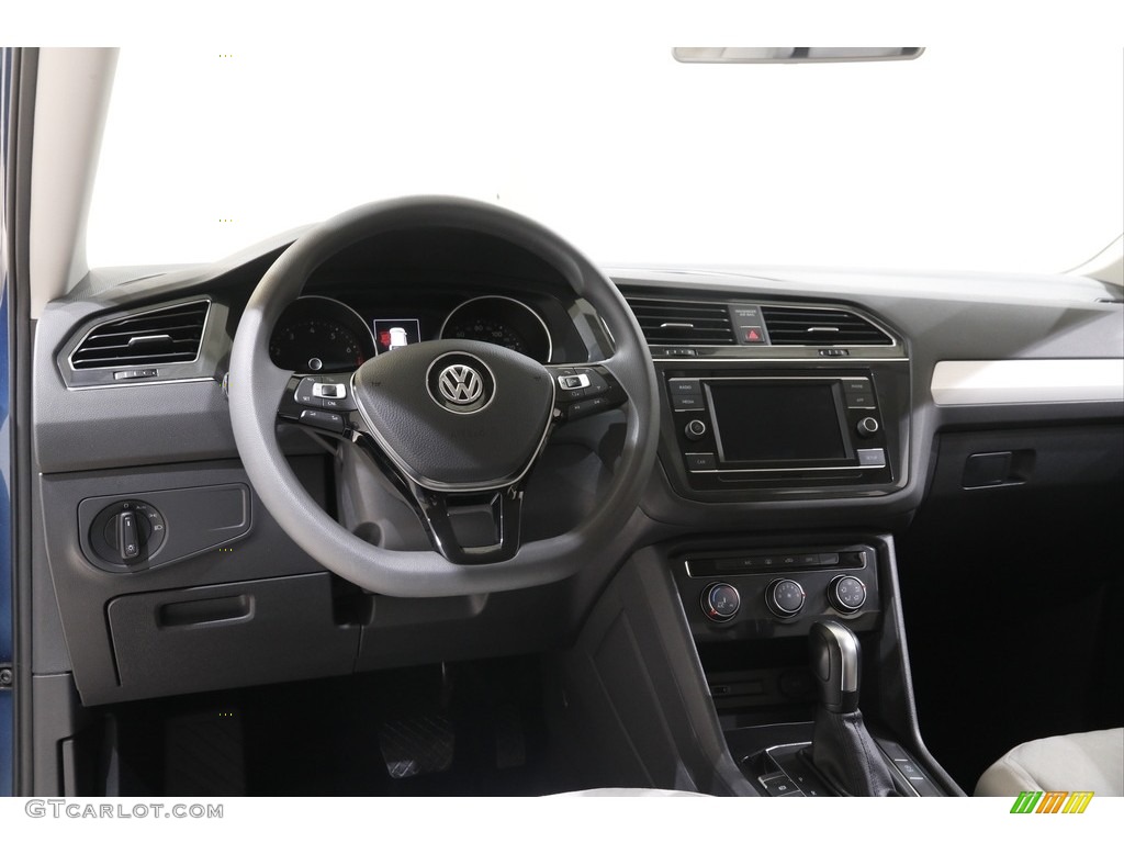 2018 Volkswagen Tiguan S Storm Gray Dashboard Photo #142370590