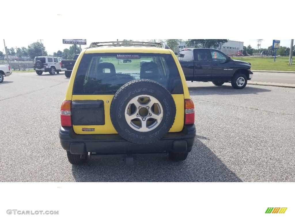 2003 Tracker ZR2 4WD Hard Top - Yellow / Medium Gray photo #4