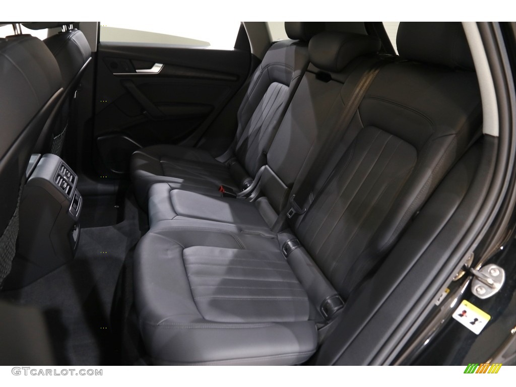 2020 Q5 Premium quattro - Brilliant Black / Black photo #18