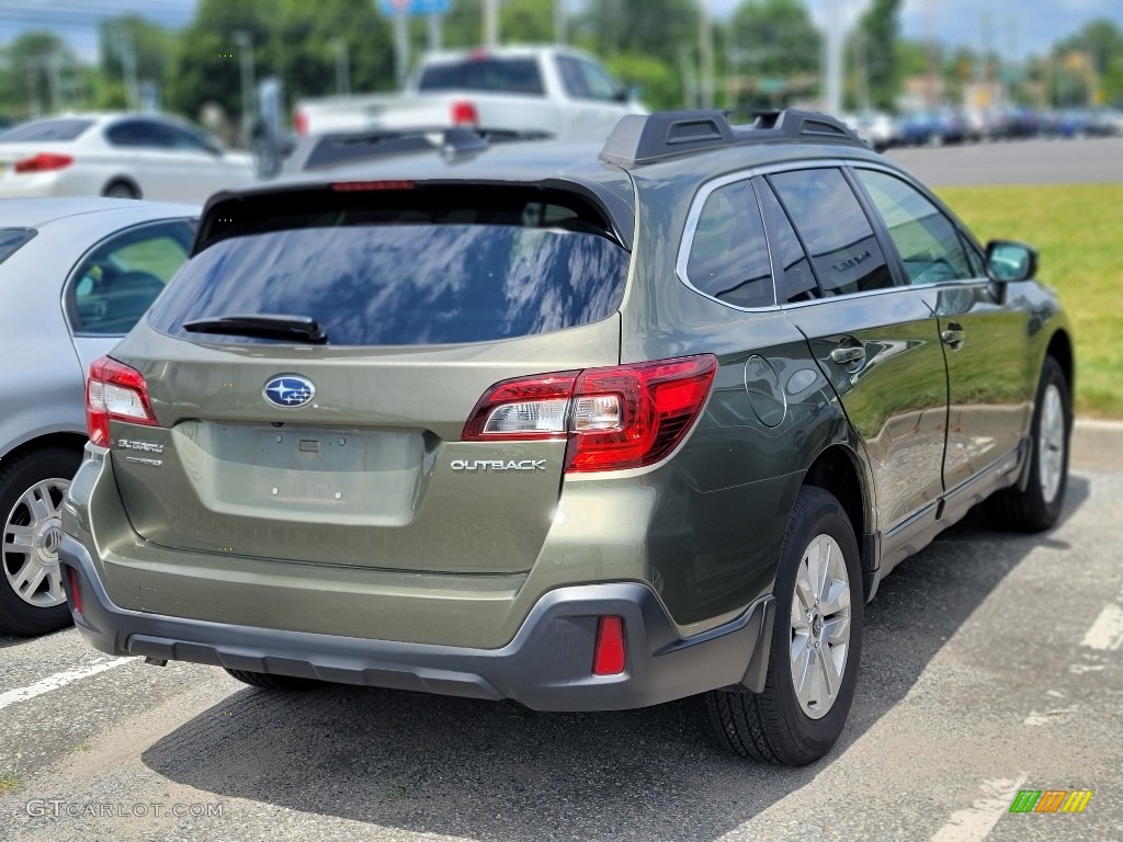 2019 Outback 2.5i Premium - Wilderness Green Metallic / Warm Ivory photo #4
