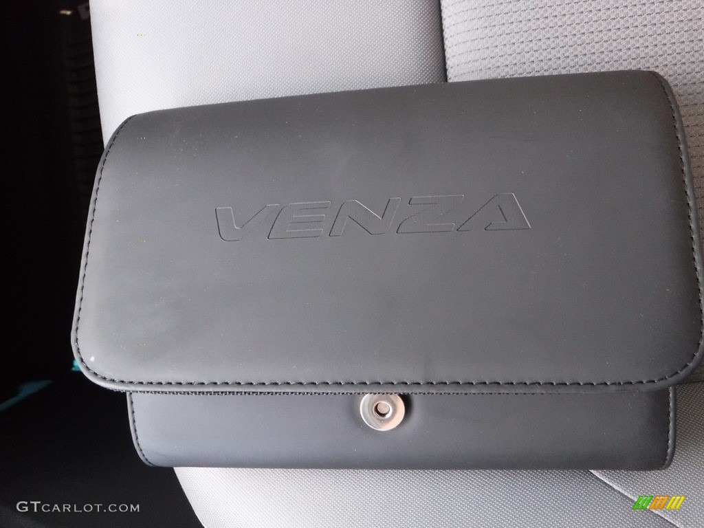 2021 Venza Hybrid LE AWD - Blueprint / Boulder photo #27
