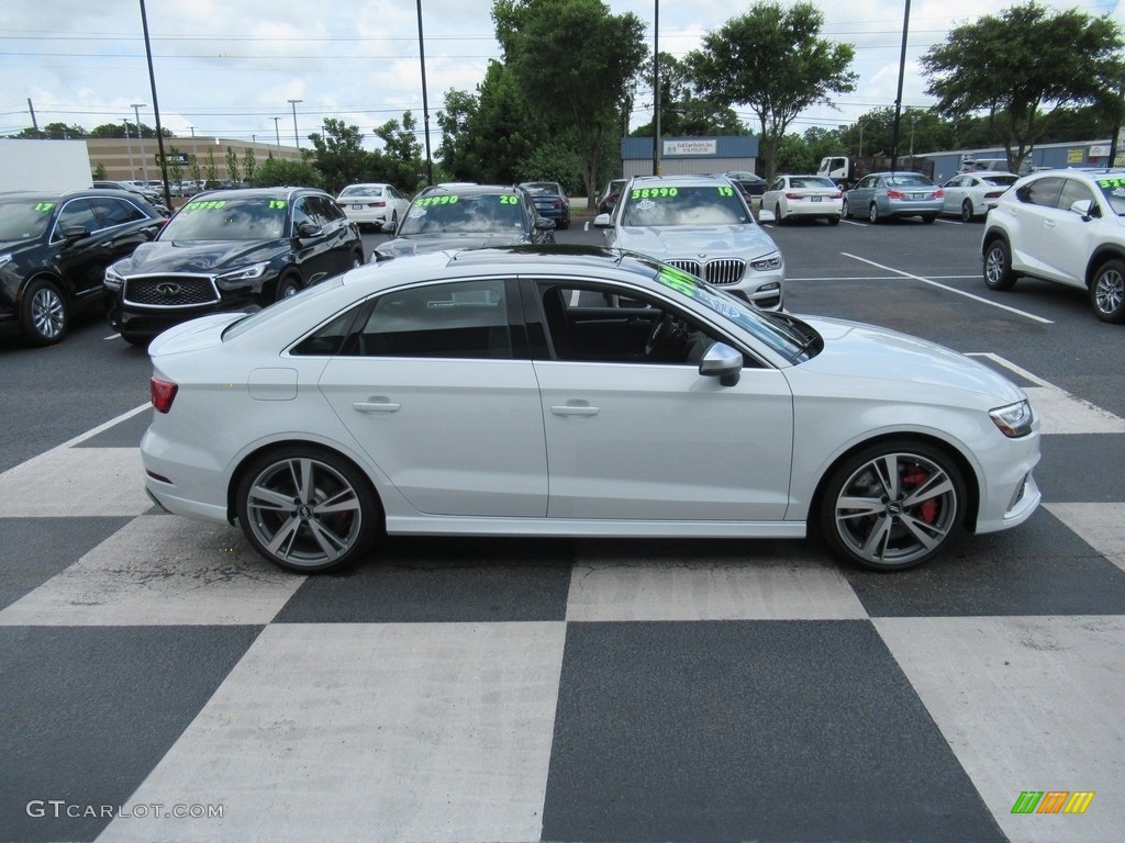 2020 Audi RS 3 quattro Sedan Exterior Photos