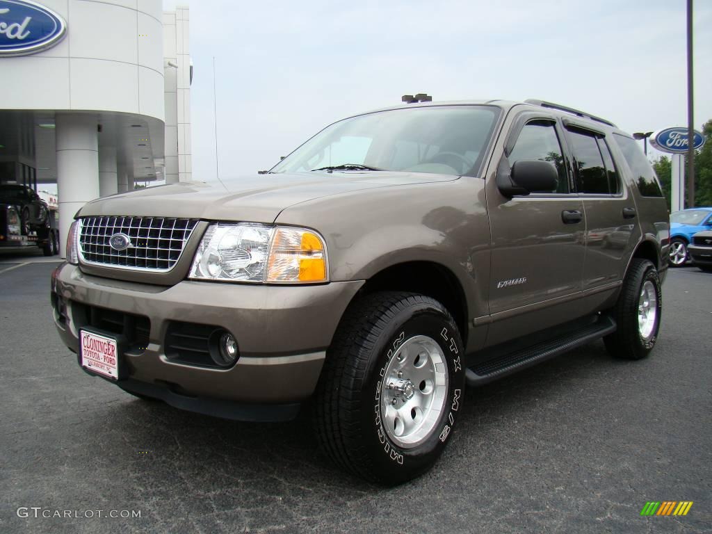 2004 Explorer XLT 4x4 - Pueblo Gold Metallic / Medium Parchment photo #6