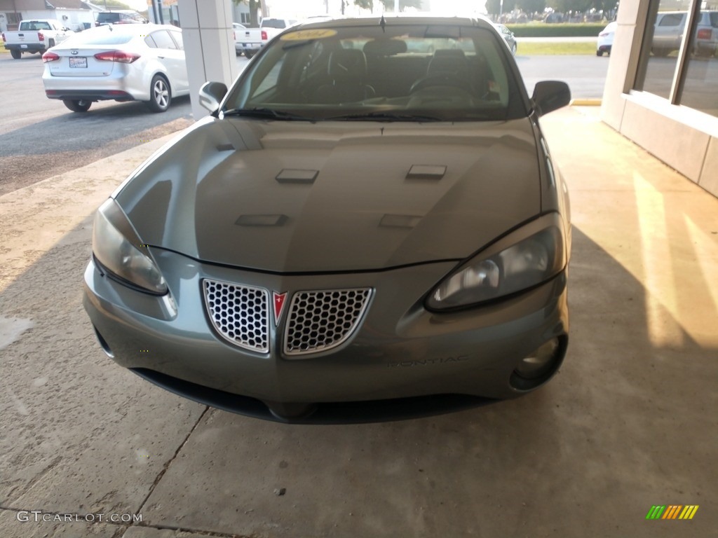 2004 Grand Prix GTP Sedan - Greystone Metallic / Dark Pewter photo #9