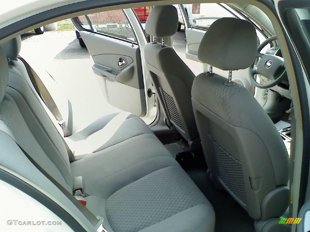 2006 Malibu LT V6 Sedan - White / Titanium Gray photo #9