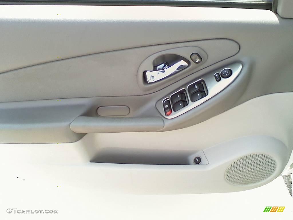 2006 Malibu LT V6 Sedan - White / Titanium Gray photo #12