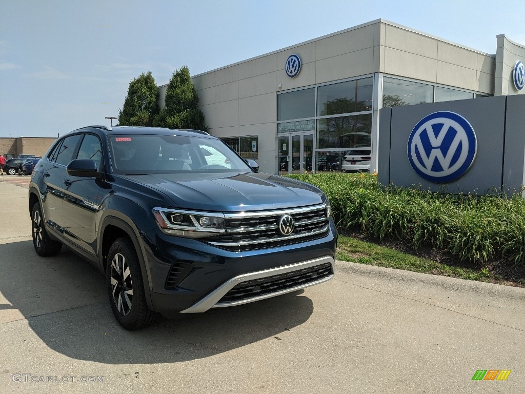 2021 Volkswagen Atlas Cross Sport SE 4Motion Exterior Photos
