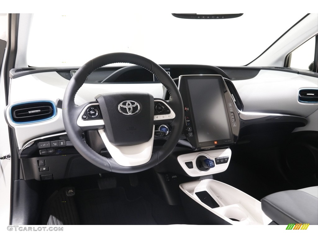 2019 Prius Prime Advanced - Classic Silver Metallic / Moonstone photo #6