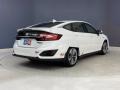 Platinum White Pearl - Clarity Touring Plug In Hybrid Photo No. 5