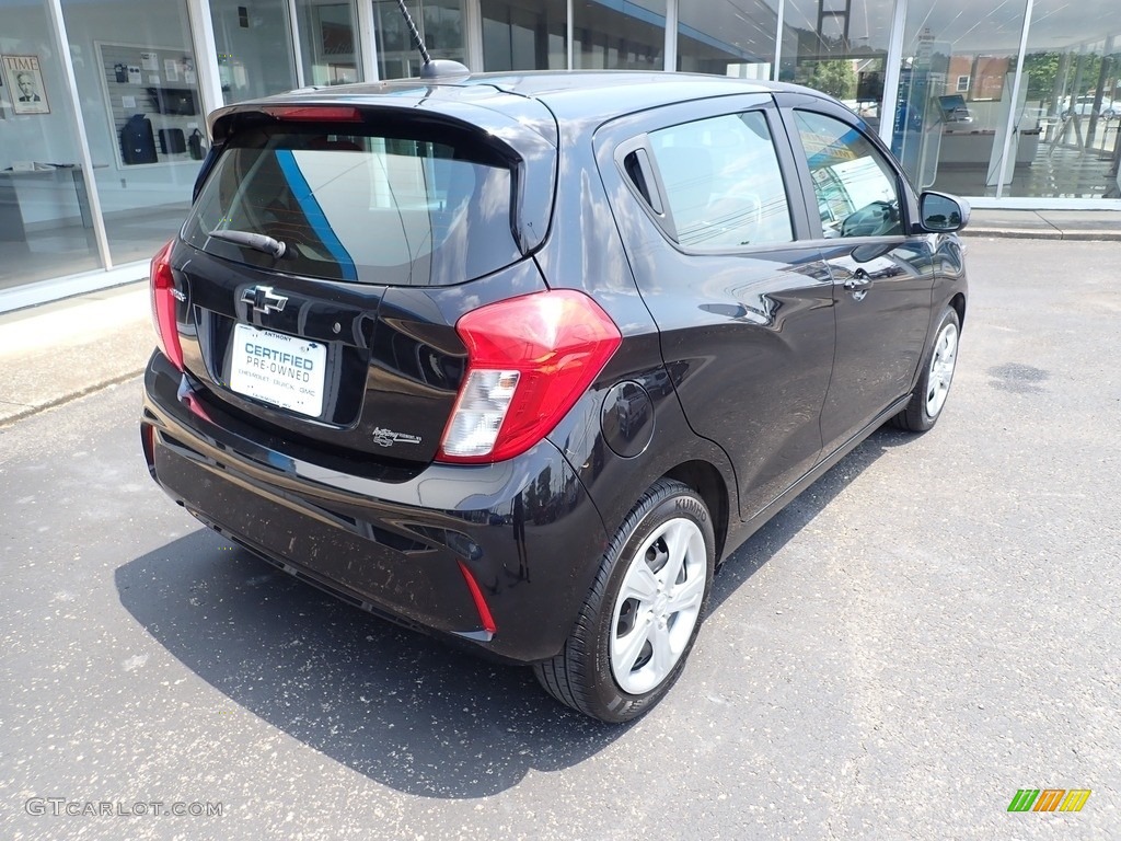 2019 Spark LS - Mosaic Black / Jet Black photo #3