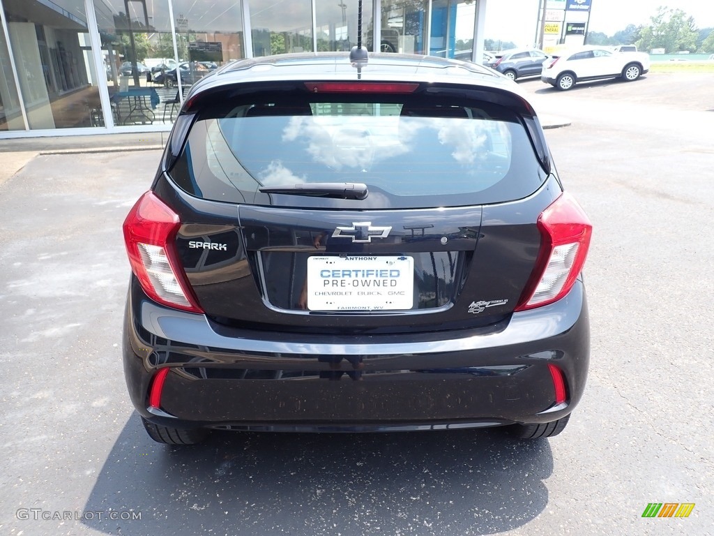 2019 Spark LS - Mosaic Black / Jet Black photo #4