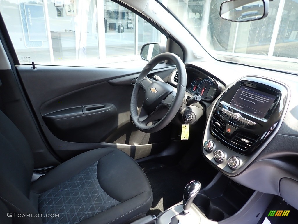 2019 Spark LS - Mosaic Black / Jet Black photo #11