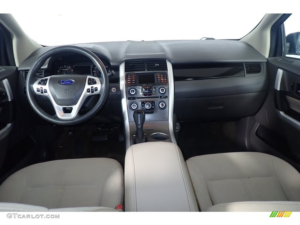 2013 Edge SE AWD - Ingot Silver Metallic / Charcoal Black photo #24