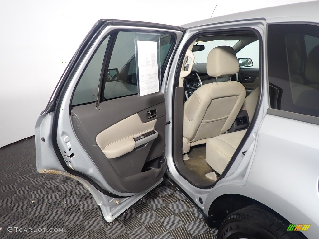 2013 Edge SE AWD - Ingot Silver Metallic / Charcoal Black photo #33