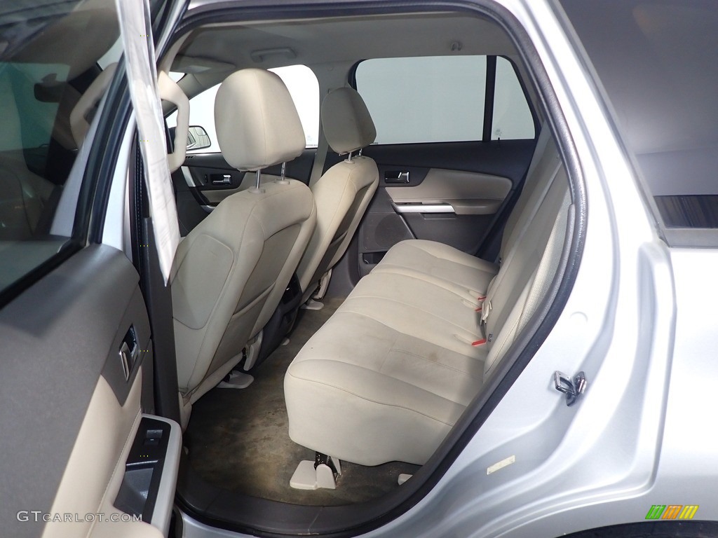2013 Edge SE AWD - Ingot Silver Metallic / Charcoal Black photo #34