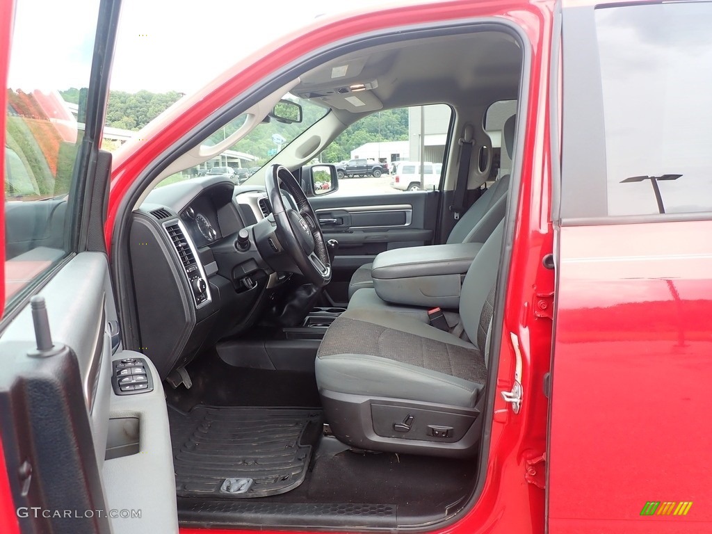 2018 2500 Big Horn Crew Cab 4x4 - Flame Red / Black/Diesel Gray photo #23