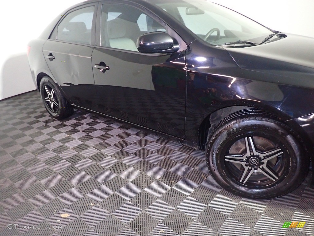 2012 Forte LX - Ebony Black / Stone photo #3