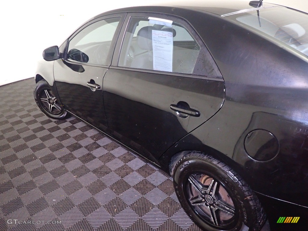 2012 Forte LX - Ebony Black / Stone photo #16