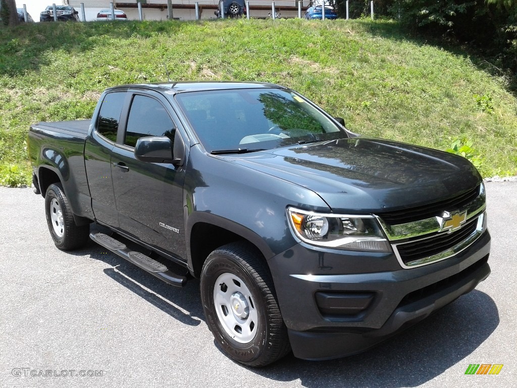 Graphite Metallic 2018 Chevrolet Colorado WT Extended Cab Exterior Photo #142405284