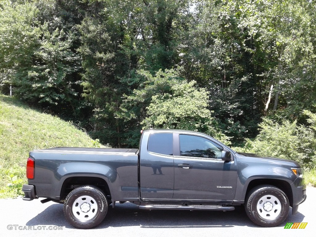 Graphite Metallic 2018 Chevrolet Colorado WT Extended Cab Exterior Photo #142405311