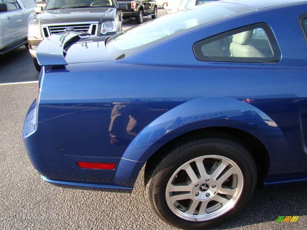 2006 Mustang GT Premium Coupe - Vista Blue Metallic / Light Graphite photo #22