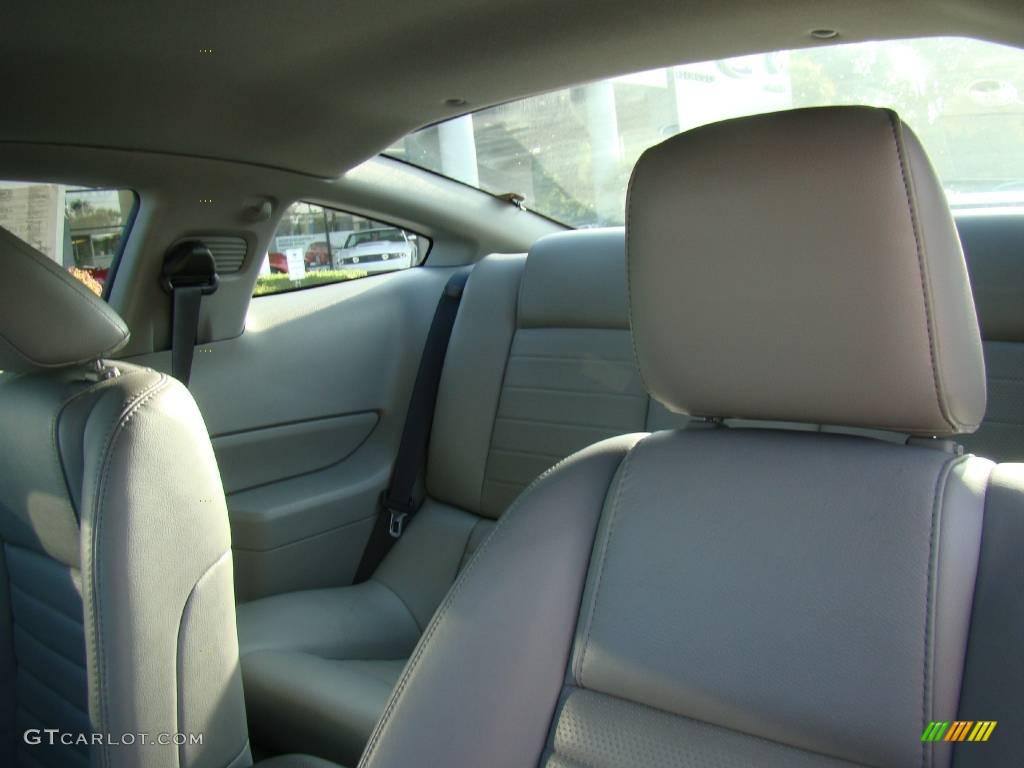 2006 Mustang GT Premium Coupe - Vista Blue Metallic / Light Graphite photo #23