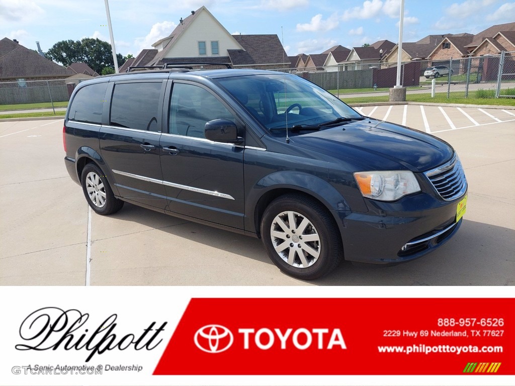2014 Town & Country Touring - Maximum Steel Metallic / Black/Light Graystone photo #1