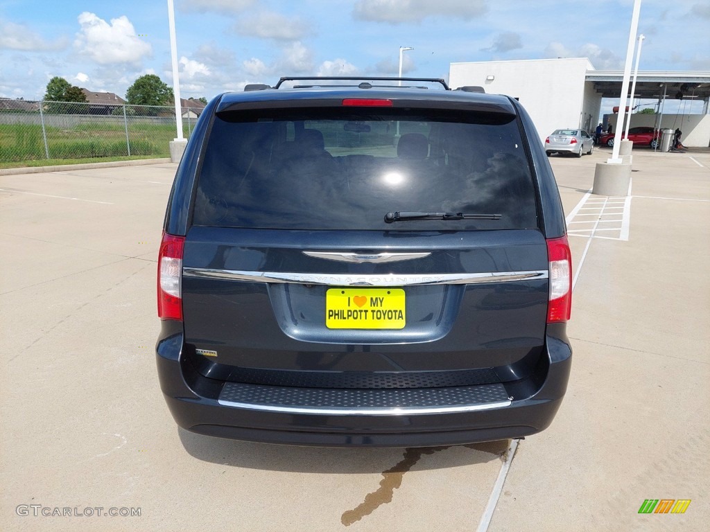 2014 Town & Country Touring - Maximum Steel Metallic / Black/Light Graystone photo #6