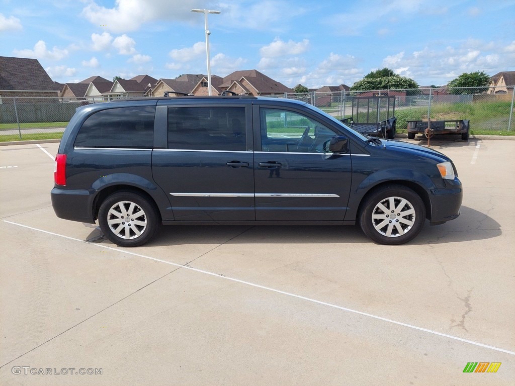 2014 Town & Country Touring - Maximum Steel Metallic / Black/Light Graystone photo #8