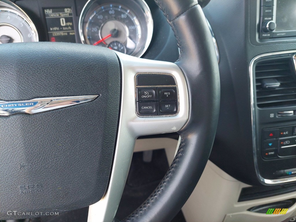 2014 Town & Country Touring - Maximum Steel Metallic / Black/Light Graystone photo #13